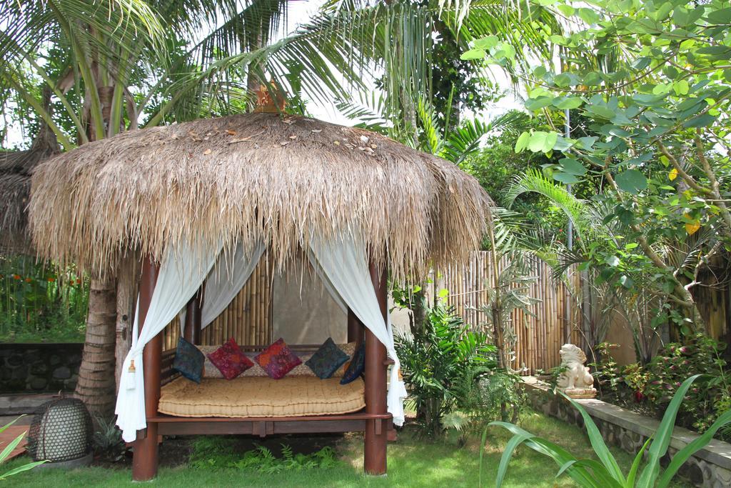 Cili Emas Oceanside Resort Tejakula Zimmer foto